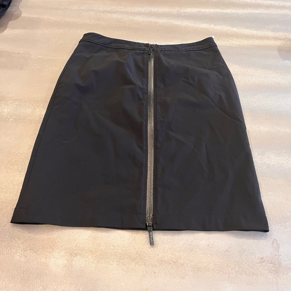 Spanner sport skirt black. Size 4